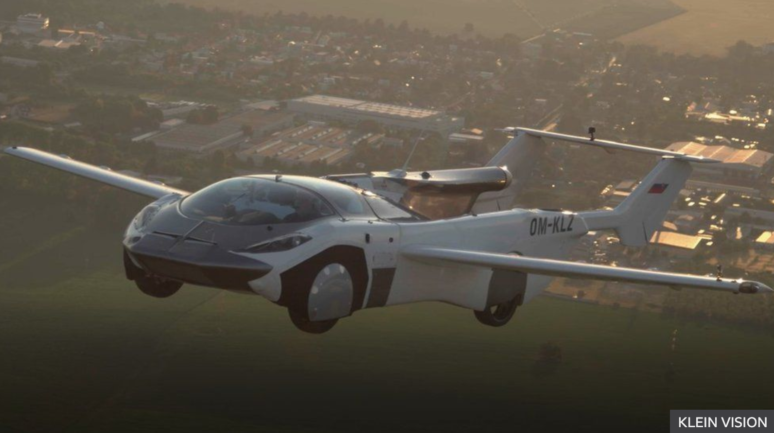 Flying car completes test flight between airports