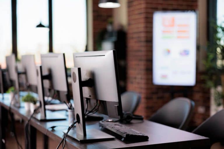 Managed Services vs In-House IT: What's Right for You?